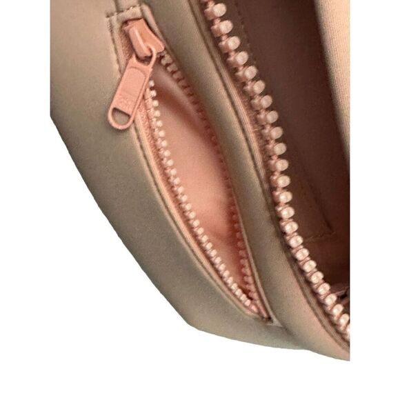 DAGNE DOVER Ace Neoprene Fanny Pack/Crossbody - Picture 3 of 9